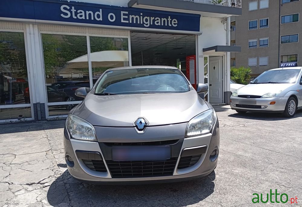 2011' Renault Mégane Coupe photo #4