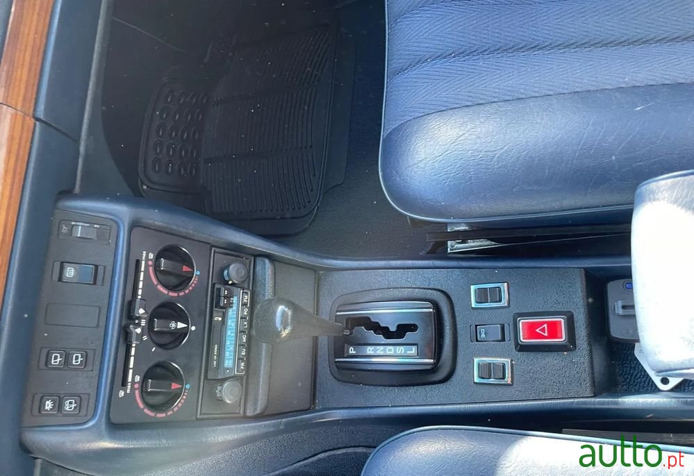 1981' Mercedes-Benz 300 D Turbo photo #6