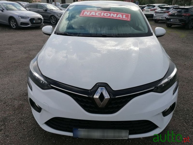 2021' Renault Clio photo #2