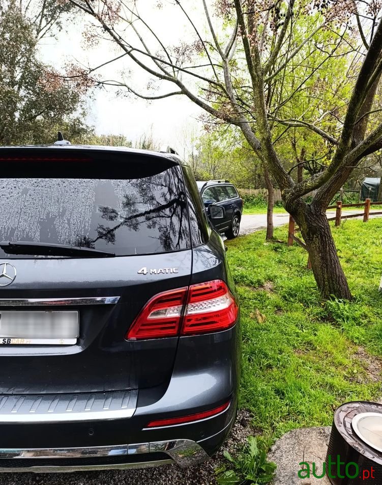 2014' Mercedes-Benz Classe M Bluetec photo #4