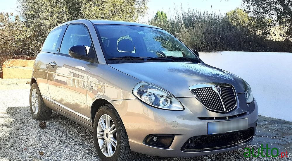 2011' Lancia Ypsilon 1.2 Oro S&S photo #3