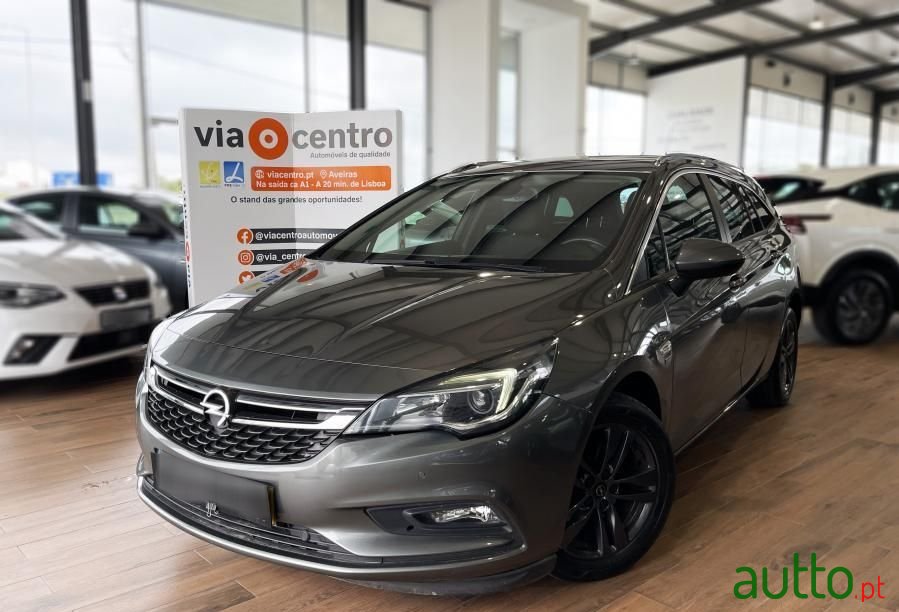 2019' Opel Astra Sports Tourer photo #1