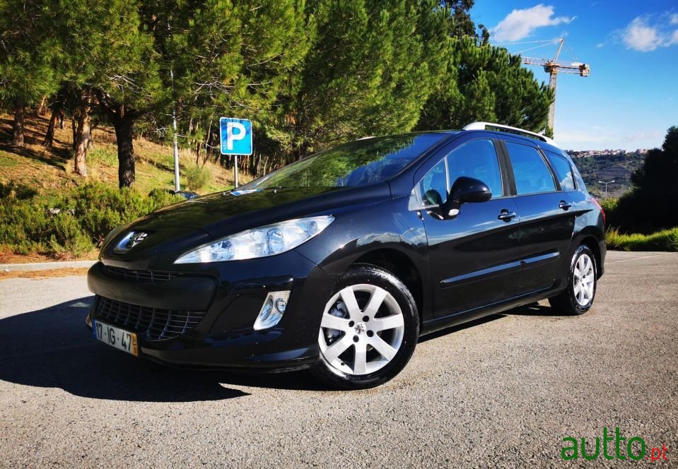 2009' Peugeot 308 Sw photo #2