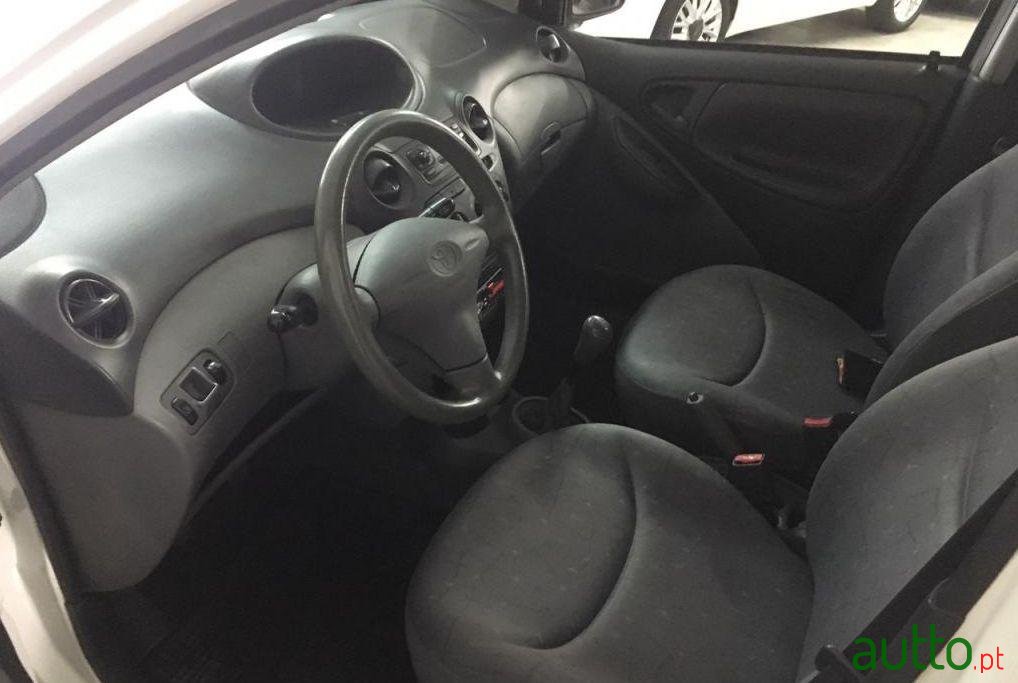 1999' Toyota Yaris 1.0 Sol photo #1