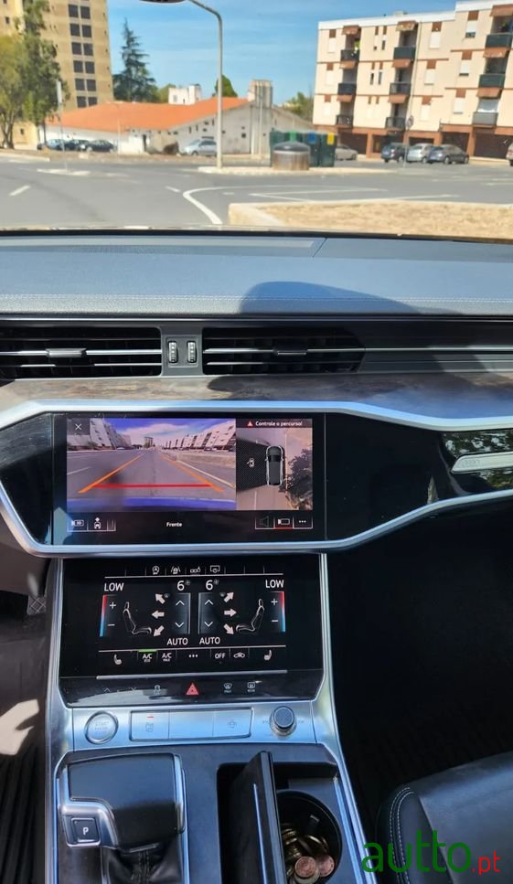 2018' Audi A6 Avant photo #5