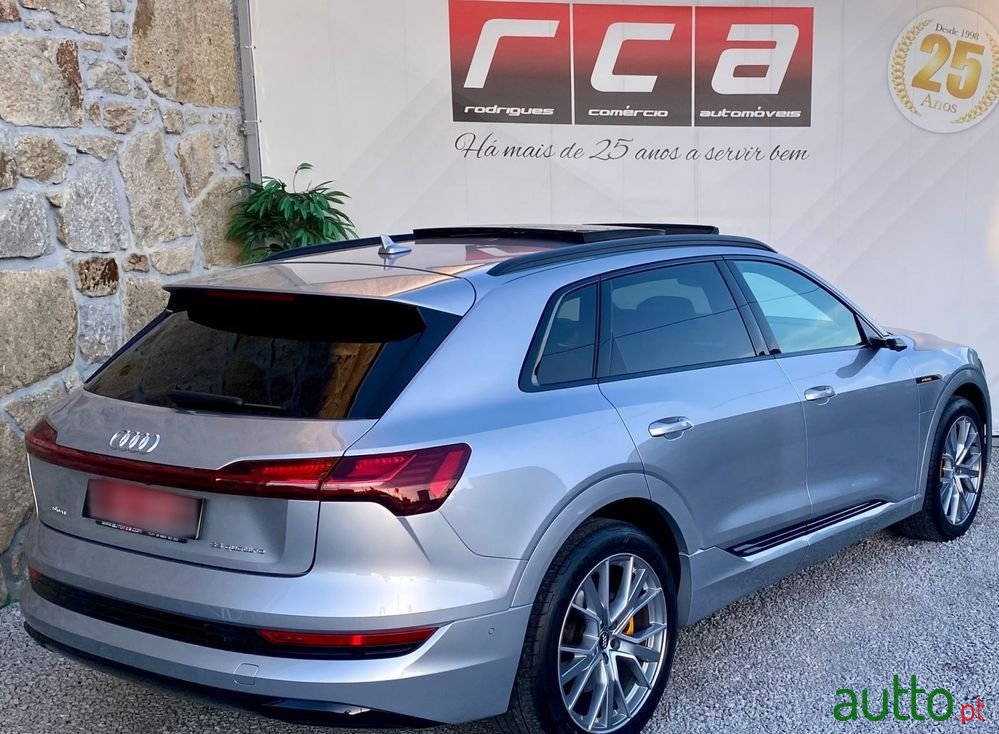2020' Audi e-tron 55 Quattro S Line photo #3