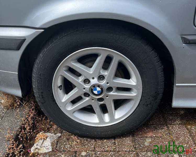 1996' BMW Série 3 Tds Compact photo #4