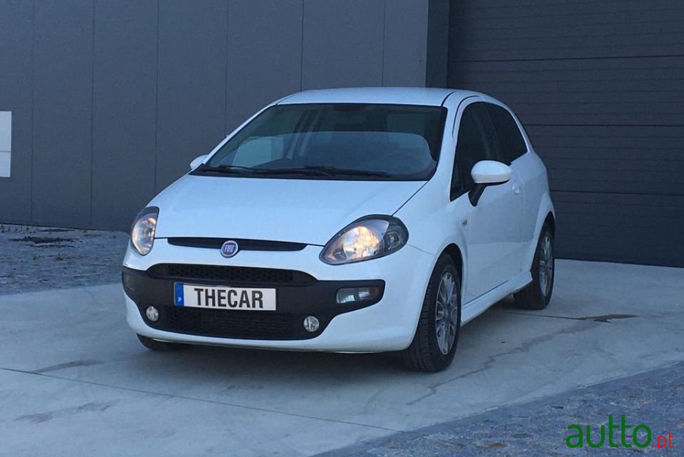 2010' Fiat Grande Punto photo #1