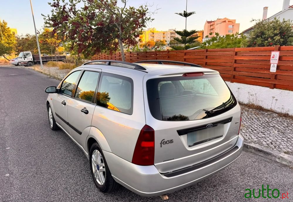 2001' Ford Focus 1.8 Tdci Comfort photo #4