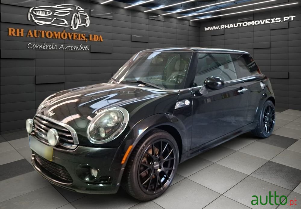 2011' MINI Cooper D 3 Portas photo #1