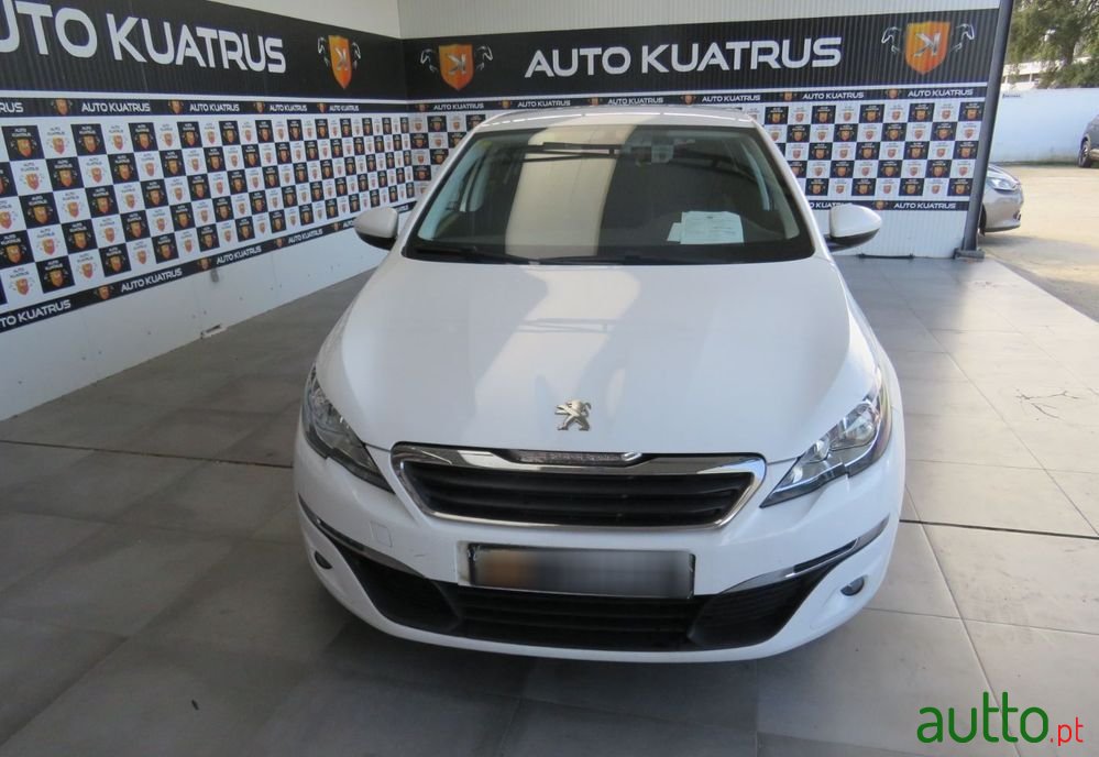 2015' Peugeot 308 photo #3