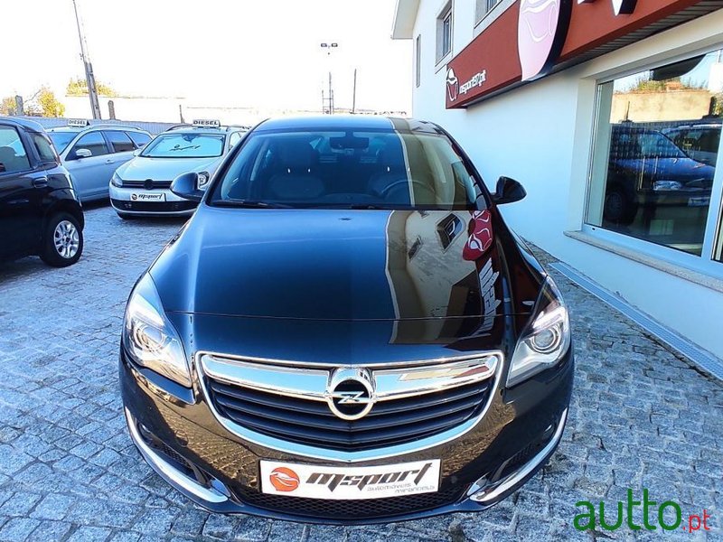 2015' Opel Insignia photo #3