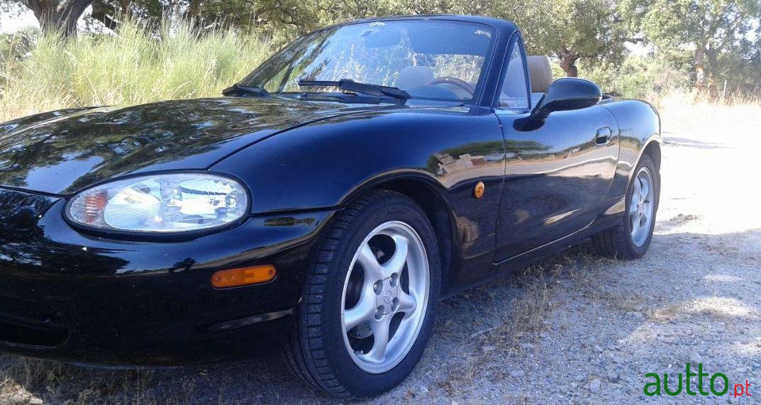 2000' Mazda MX-5 photo #1
