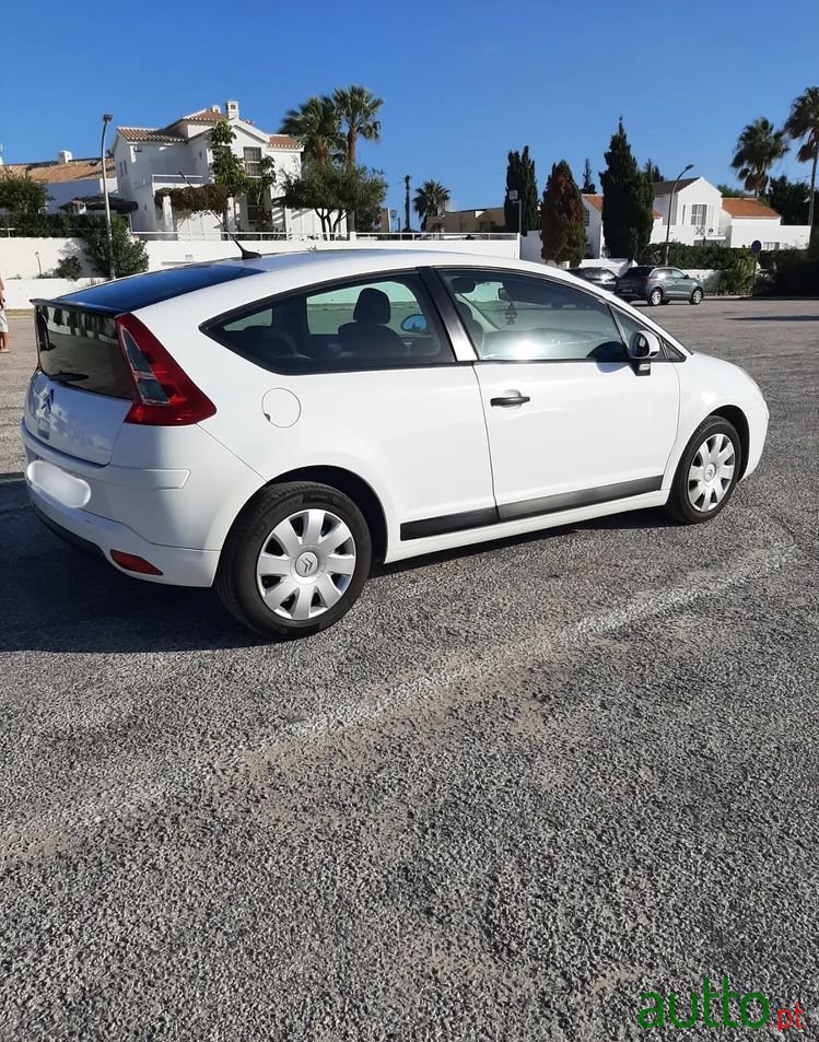 2007' Citroen C4 photo #2