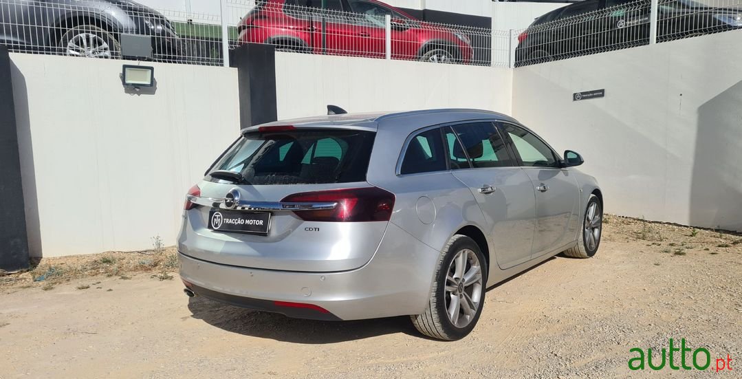 2015' Opel Insignia Sports Tourer photo #2