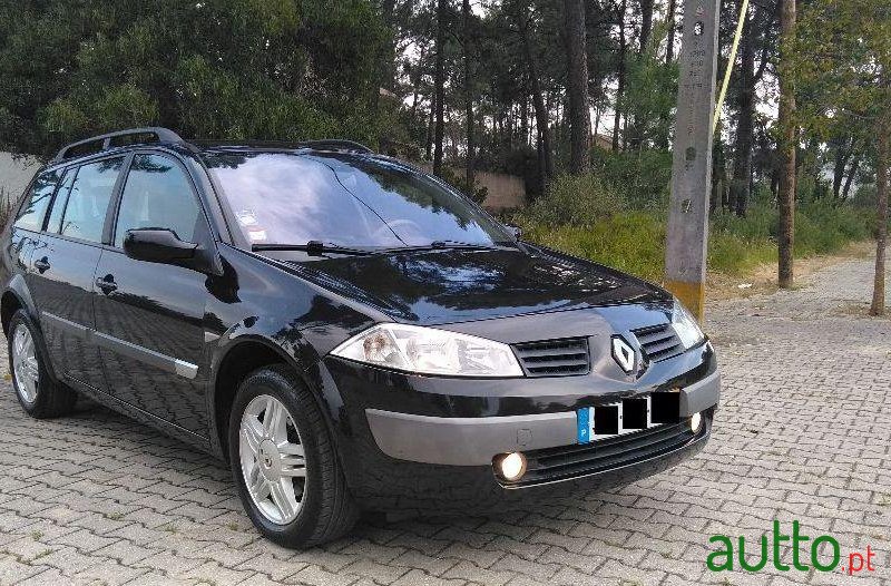 2004' Renault Megane Break photo #1