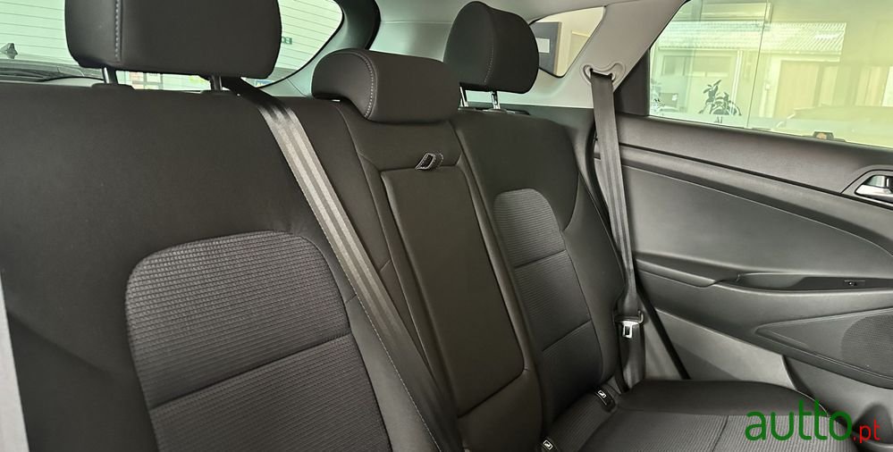 2018' Hyundai Tucson 1.7 Crdi Executive Dct photo #3