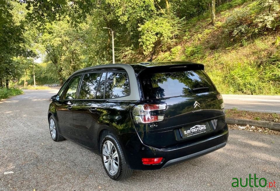 2014' Citroen C4 Grand Picasso photo #6