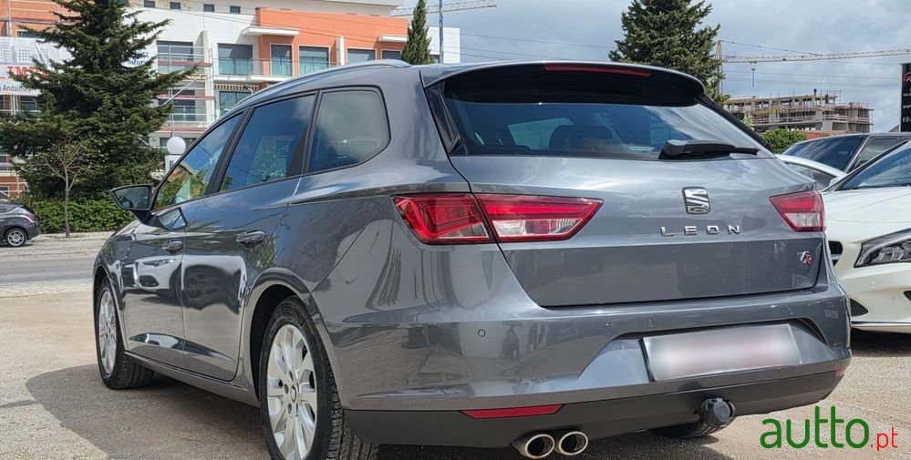 2014' SEAT Leon St 1.6 Tdi Style S/S photo #6