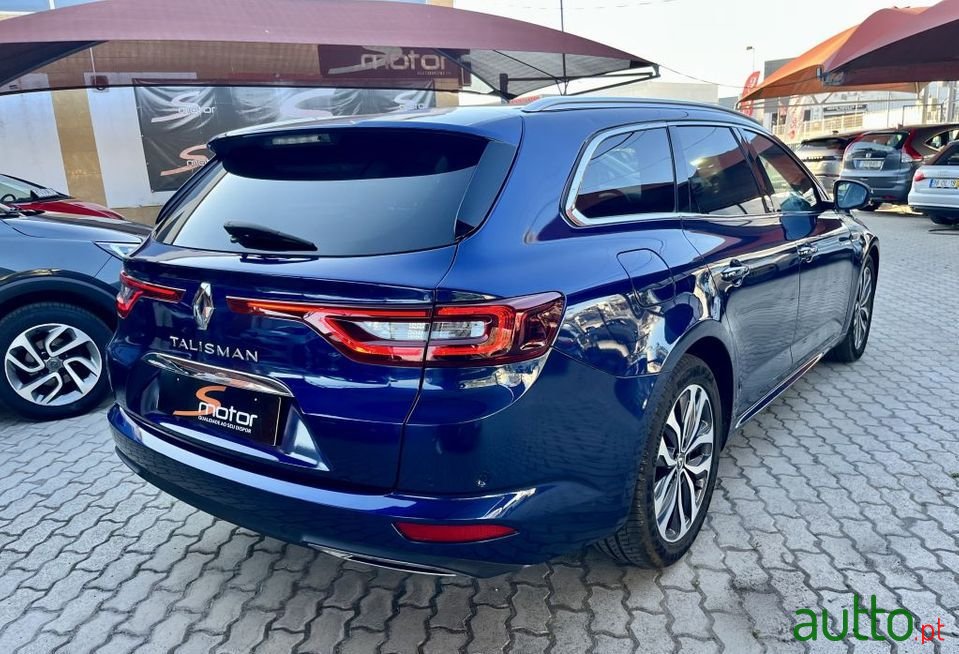 2016' Renault Talisman Sport Tourer photo #4