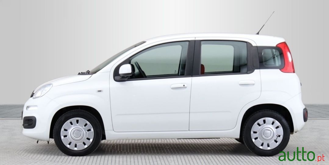 2018' Fiat Panda photo #2