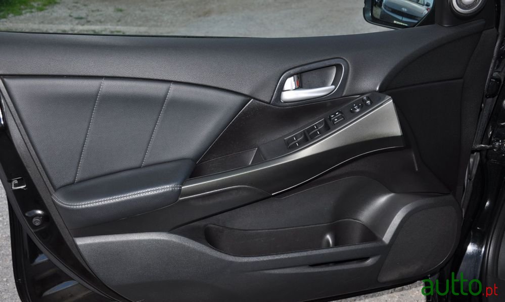 2014' Honda Civic Tourer photo #4