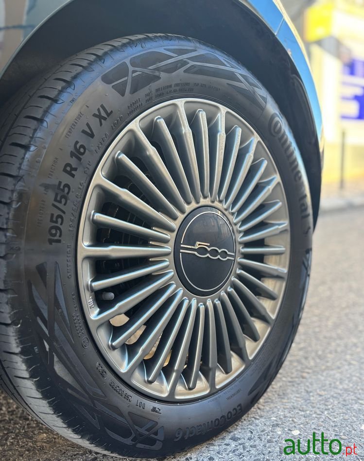 2022' Fiat 500E C Icon photo #6