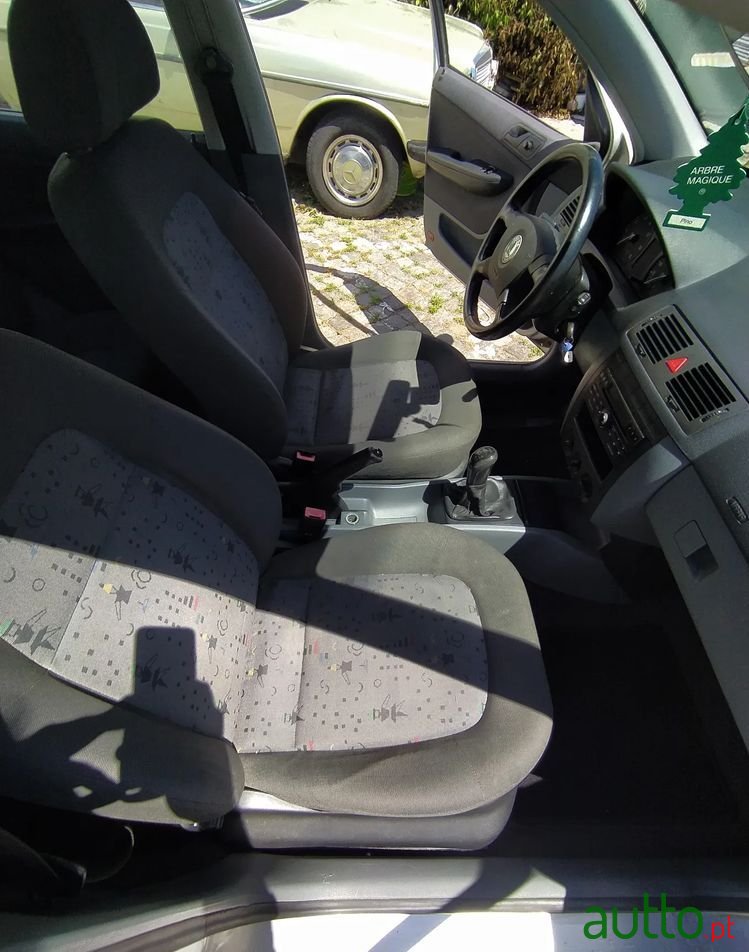 2003' Skoda Fabia photo #6