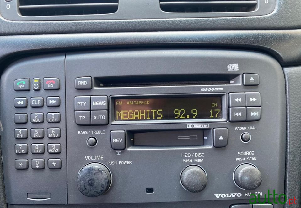 2003' Volvo S80 photo #6