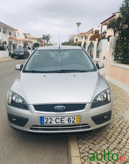 2006' Ford Focus photo #3