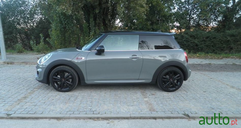 2018' MINI Cooper photo #2