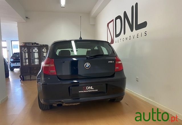 2010' BMW 116 Ver-I photo #6