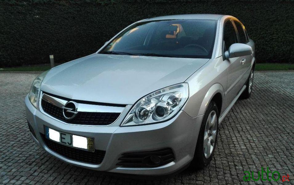 2007' Opel Vectra 1.9 Cdti photo #2