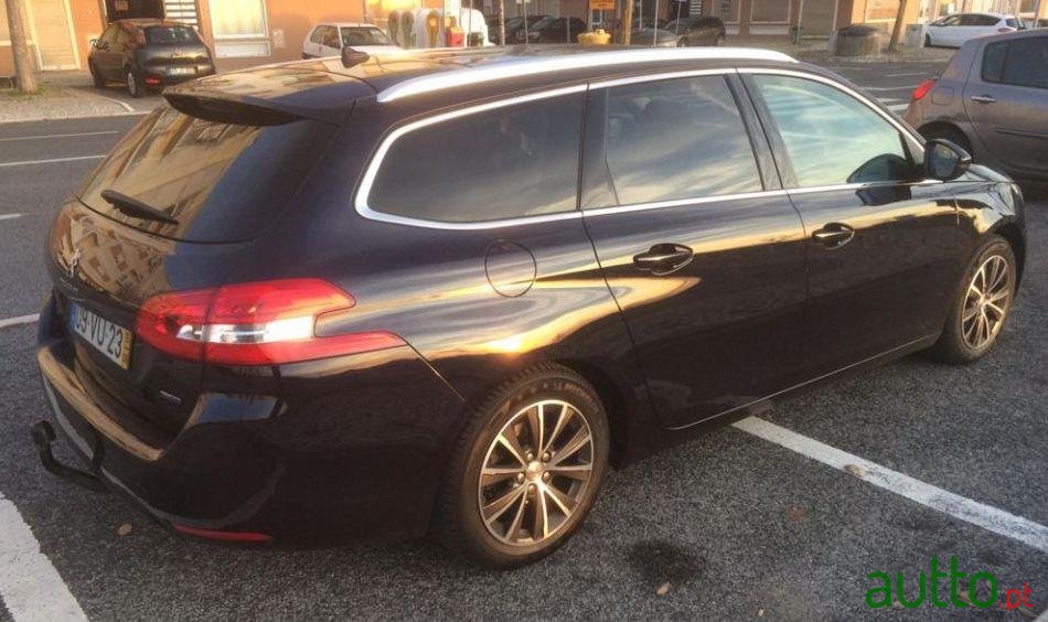 2015' Peugeot 308 Sw photo #2
