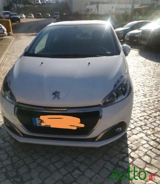 2015' Peugeot 208 1.4 Hdi Active photo #3
