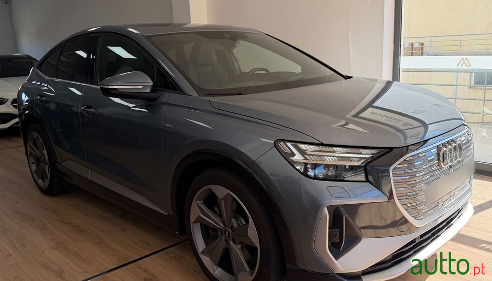 2022' Audi Q4 Sportback E-Tron photo #2