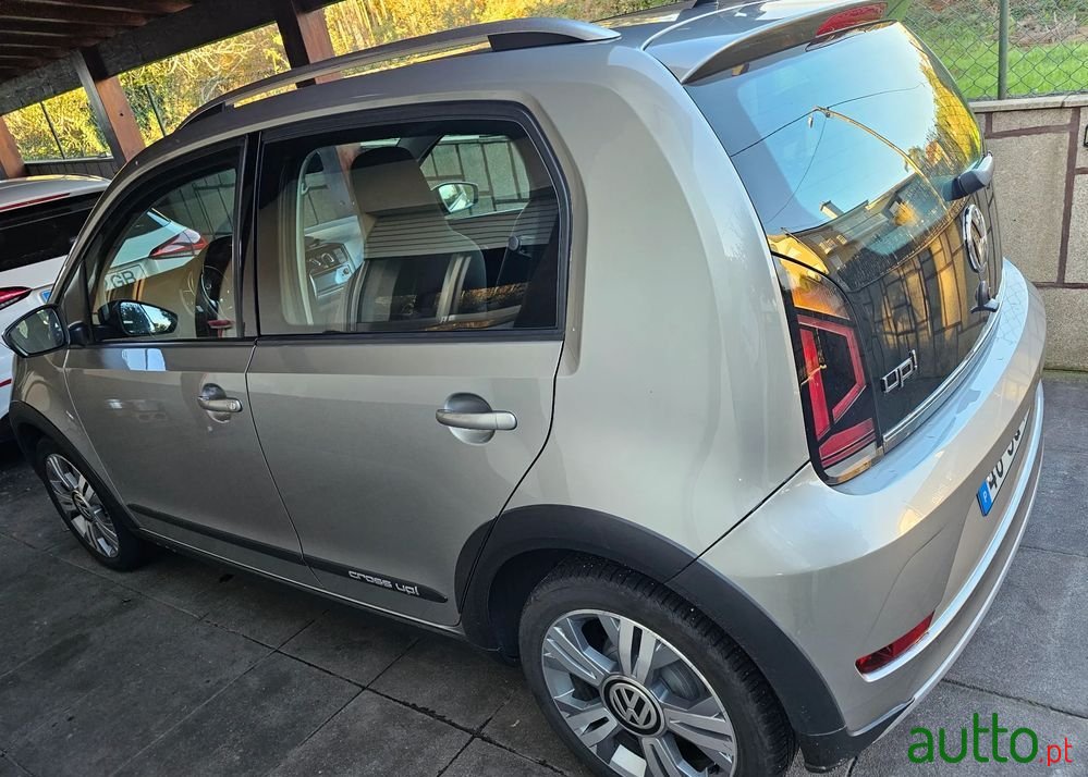 2017' Volkswagen Up! Cross photo #3