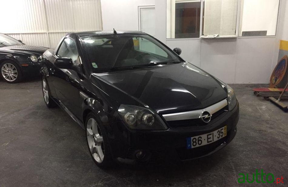 2005' Opel Tigra photo #1