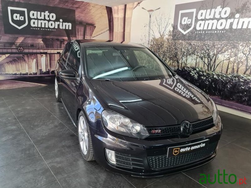 2009' Volkswagen Golf photo #4