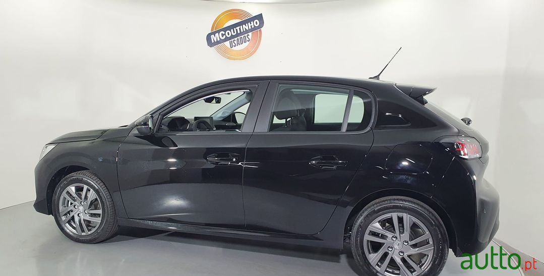 2022' Peugeot 208 photo #5