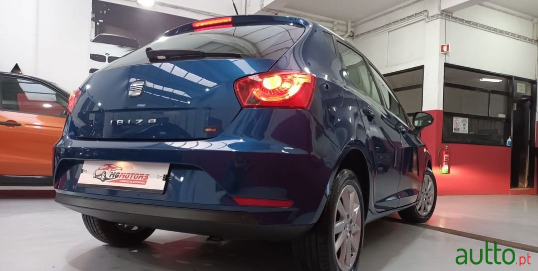 2013' SEAT Ibiza photo #4