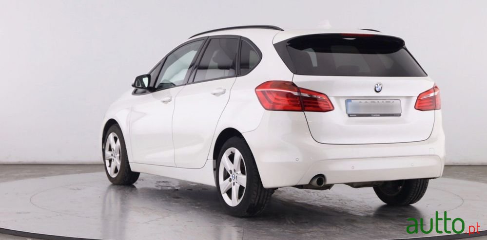 2015' BMW Série 2 D Advantage photo #5