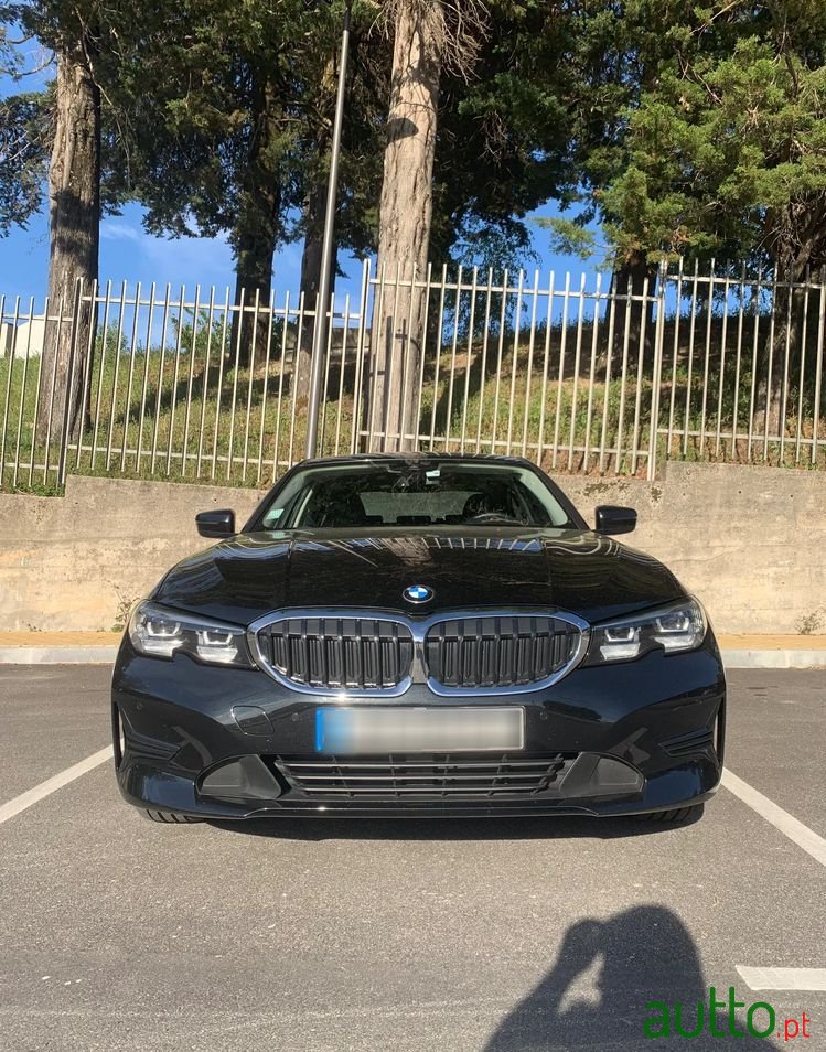 2020' BMW 330 E Auto photo #4