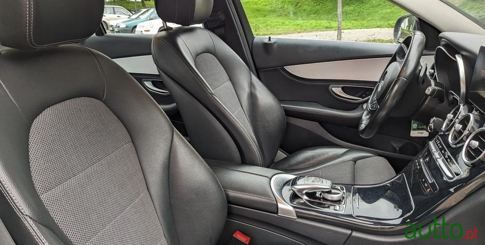 2015' Mercedes-Benz C 220 photo #3