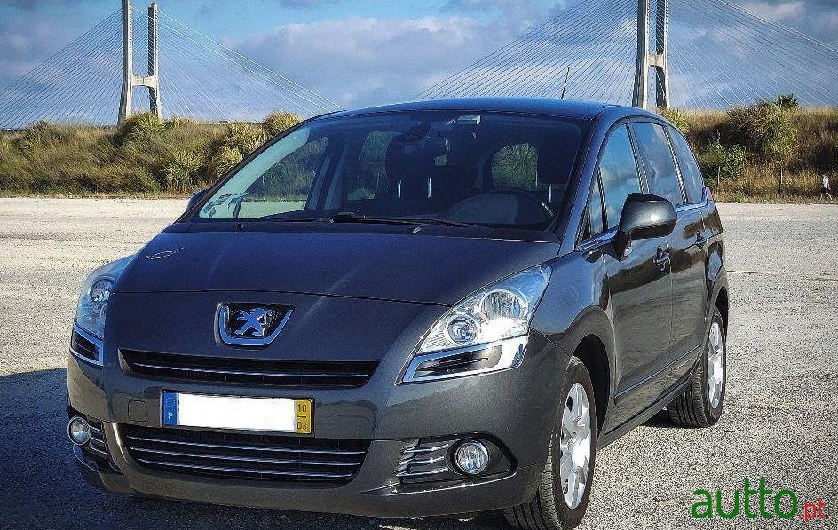 2006' Peugeot 5008 photo #2