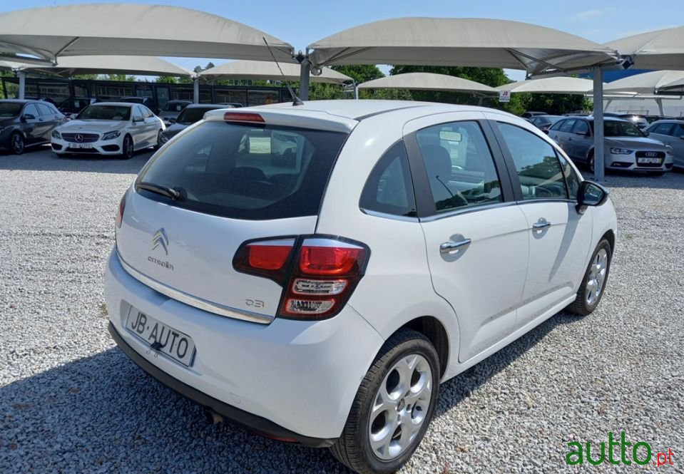 2013' Citroen C3 photo #5