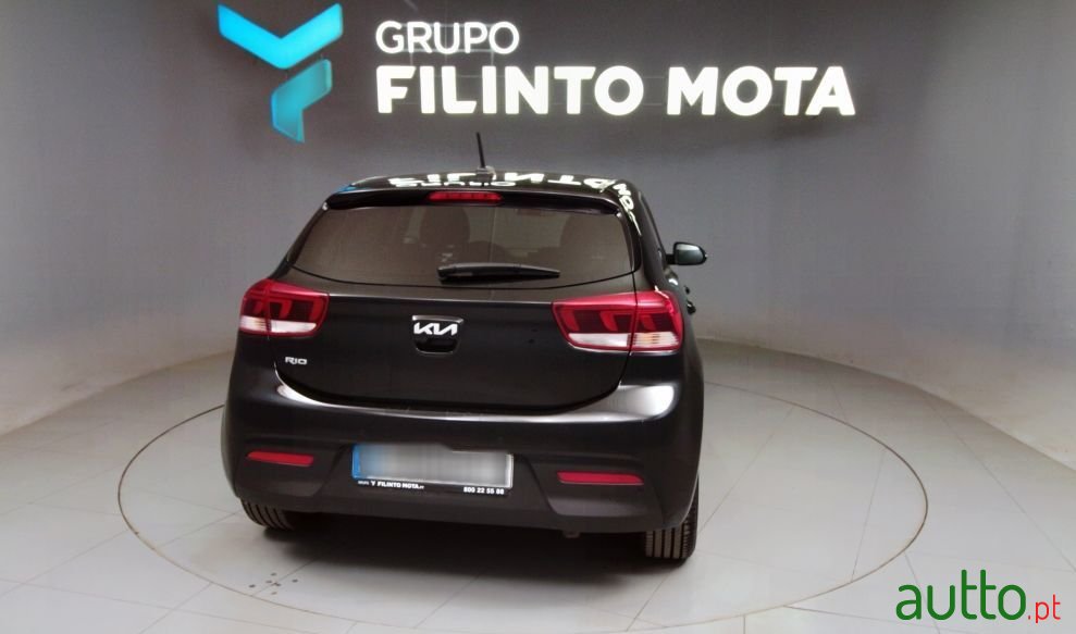 2023' Kia Rio photo #3