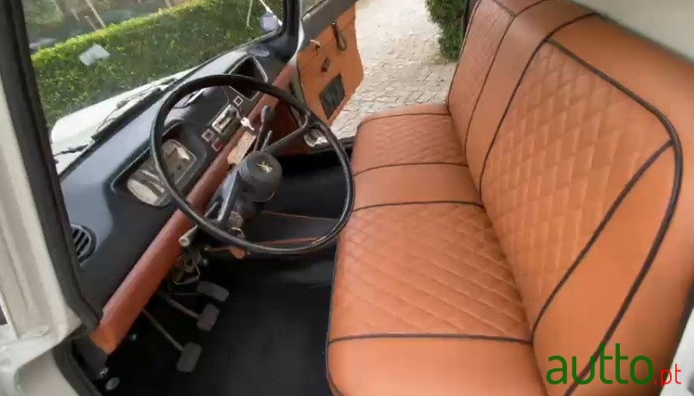 1974' Peugeot 404 photo #4