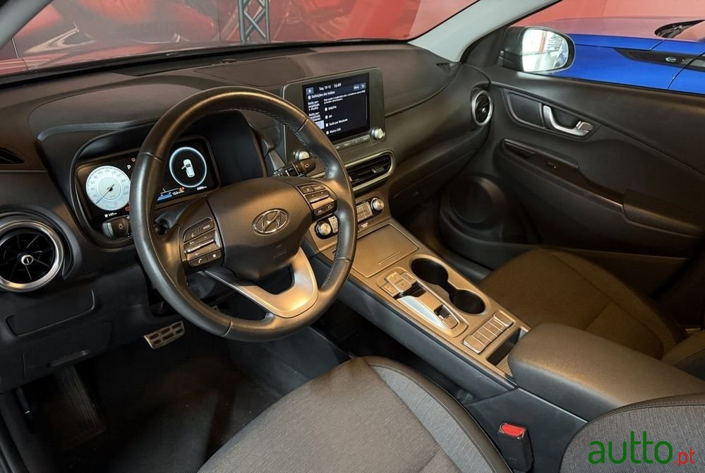 2022' Hyundai Kauai photo #5