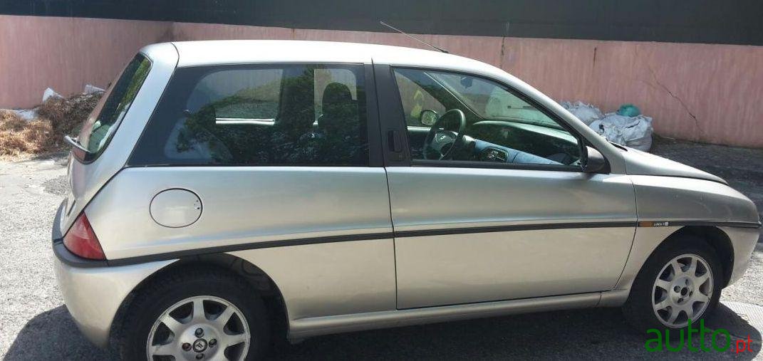 2000' Lancia Y photo #2